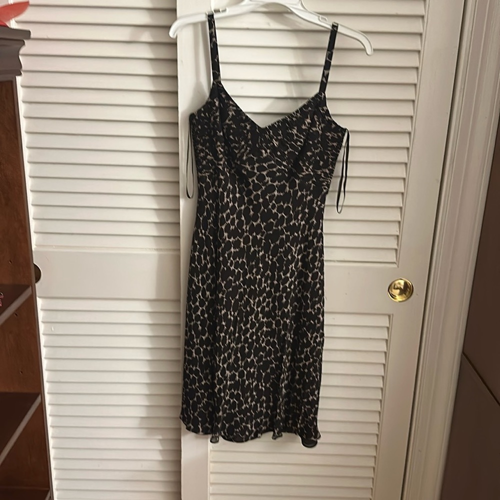 Cute Ann Taylor dress size, small cream, and brown